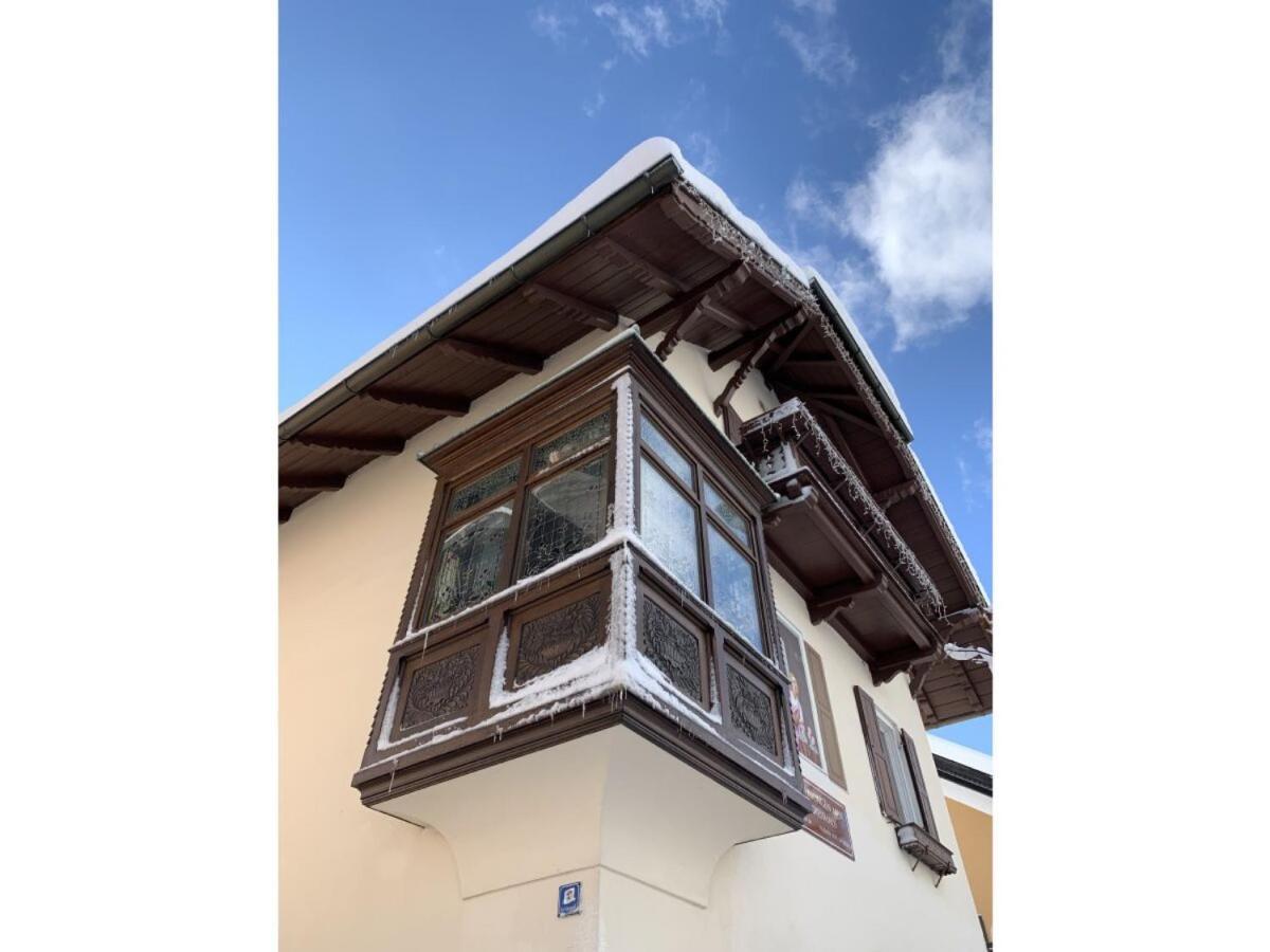 Max 2 Apartment *